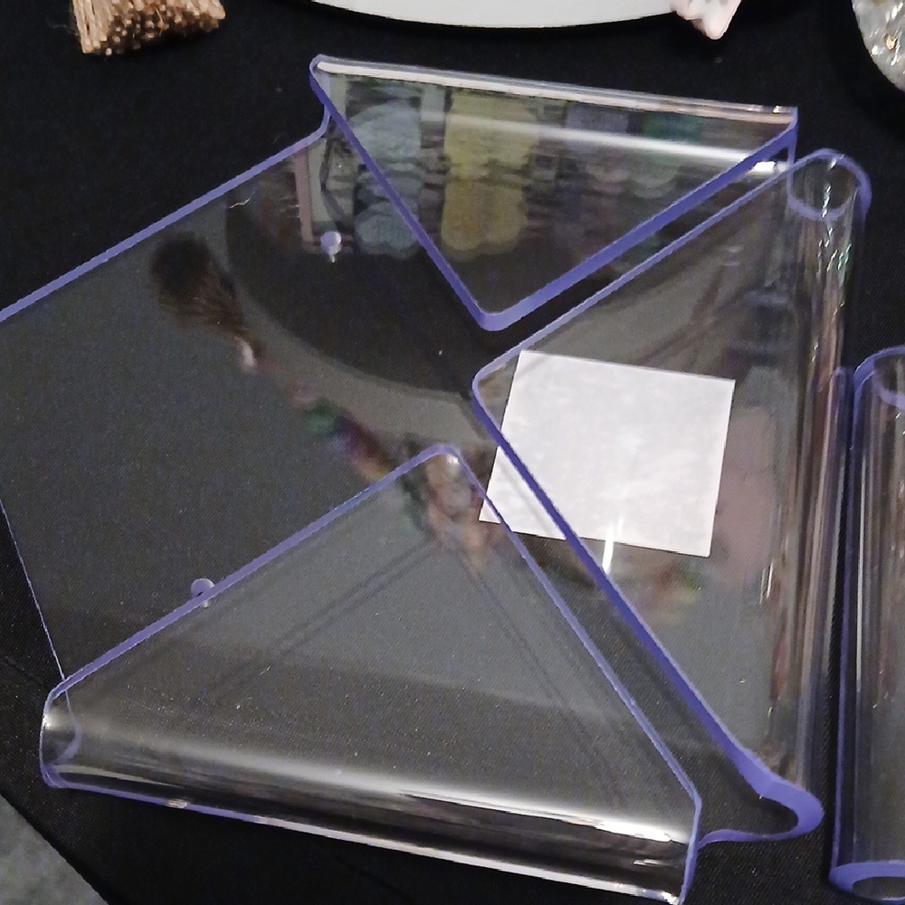 4 For $15 Wall File Organizers-Clear Acrylic - Picture 4 of 7